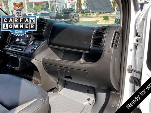 Used 2025 RAM ProMaster 2500 w/ Convenience Group FWD image 14