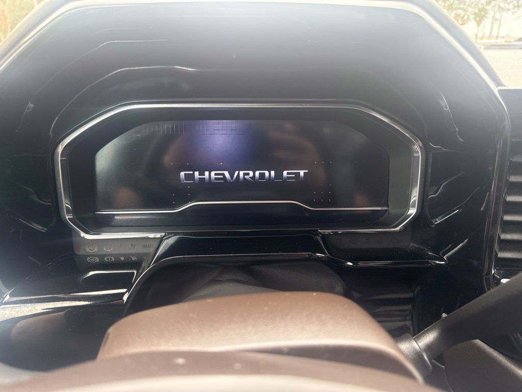 Used 2025 Chevrolet Silverado 1500 LT AWD/4WD image 9