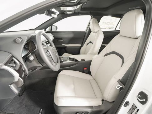 Certified 2025 Lexus UX 300h FWD w/ Accessory Package (Z1) image 8