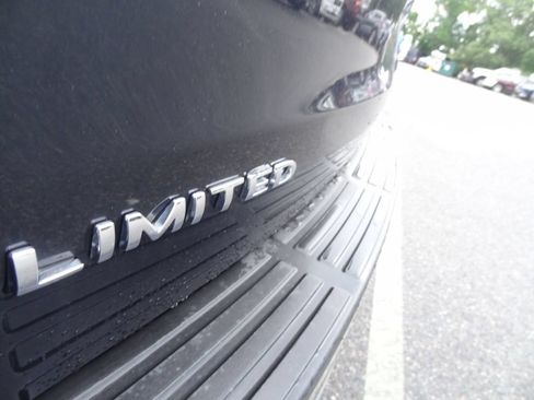 Used 2024 Ford Expedition Max Limited AWD/4WD image 6
