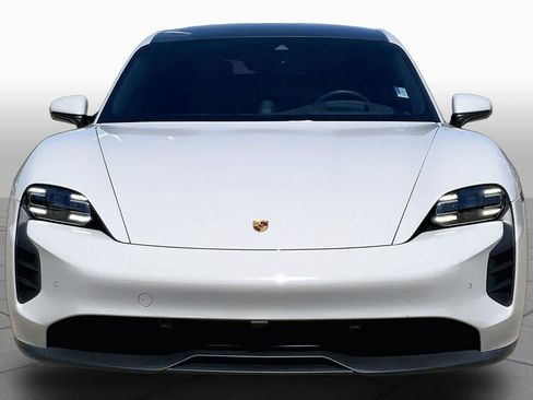 Used 2022 Porsche Taycan RWD image 3