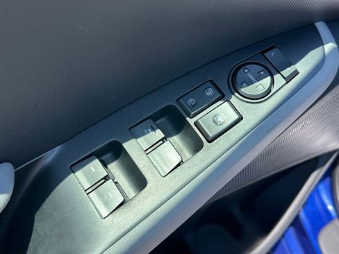 Used 2022 Hyundai Ioniq Blue FWD image 15
