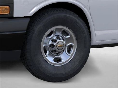 New 2026 Chevrolet Express 3500 w/ Driver Convenience Package RWD image 9