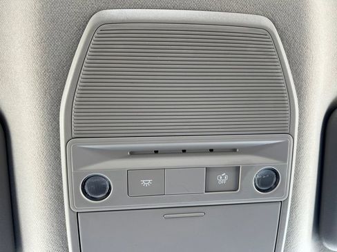 New 2026 Nissan Sentra SV image 7