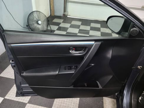 Used 2014 Toyota Corolla S FWD image 22