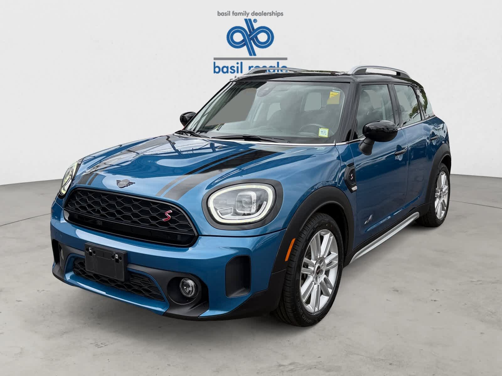 Used 2022 MINI Cooper Countryman S w/ Premium Package AWD/4WD image 2