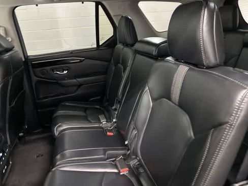 Certified 2023 Honda Pilot Touring image 14