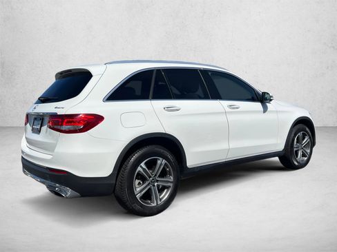 Used 2019 Mercedes-Benz GLC 300 4MATIC image 5