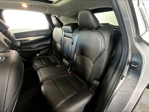 Used 2019 INFINITI QX50 Essential w/ Premium Heat Package image 26