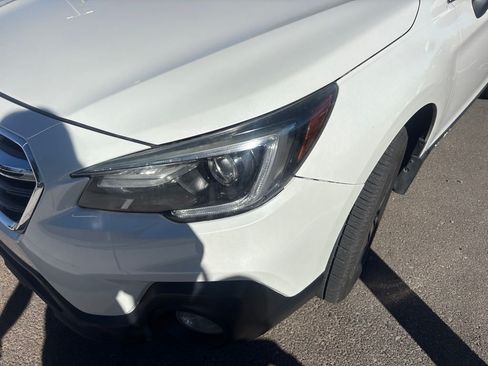 Used 2019 Subaru Outback 3.6R Limited w/ Popular Package #2 AWD/4WD image 4