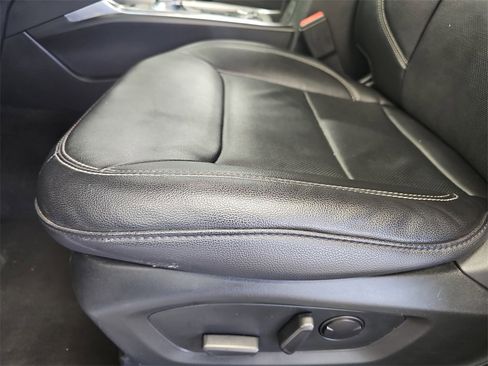 Used 2024 Ford Explorer Limited image 29