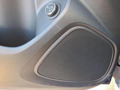 Used 2023 Buick Encore GX Essence w/ Experience Buick Package image 23