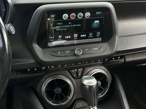 Used 2018 Chevrolet Camaro LT w/ RS Package image 16