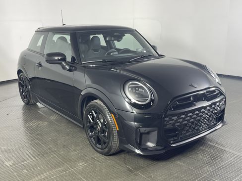 Used 2026 MINI Cooper S FWD image 3