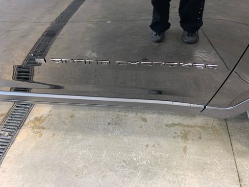 New 2025 Jeep Grand Cherokee L Altitude image 24