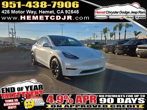 Used 2020 Tesla Model Y Long Range image 1