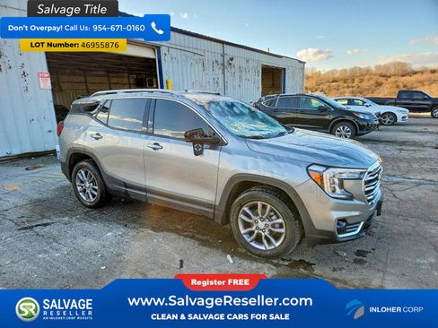 Used 2024 GMC Terrain SLT AWD/4WD image 5