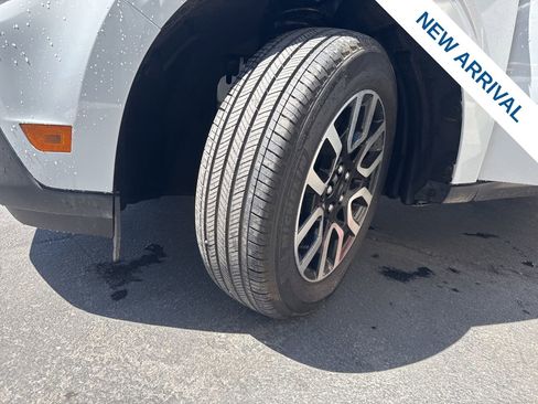 Used 2025 Ford Maverick XLT FWD image 29