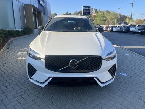 New 2026 Volvo XC60 B5 Plus w/ Protection Package Premier AWD/4WD image 6