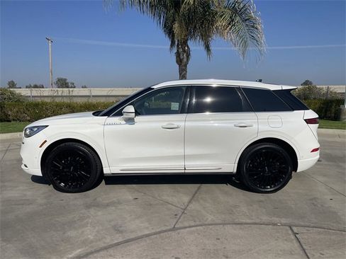 Used 2021 Lincoln Corsair Reserve w/ Equipment Group 201A image 5