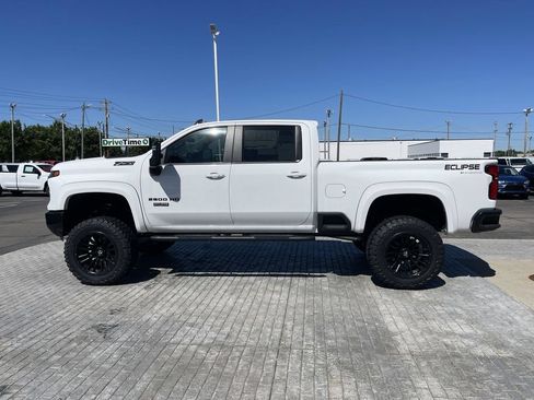 New 2025 Chevrolet Silverado 2500 LT w/ Trail Boss Package AWD/4WD image 4