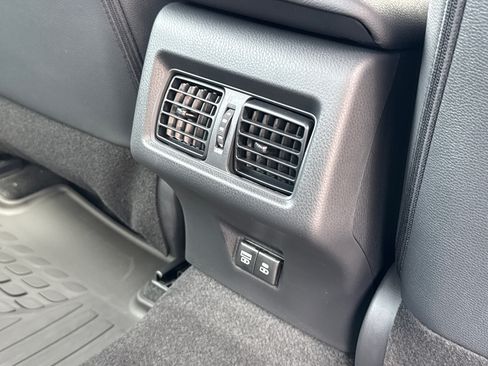 Used 2026 Toyota Camry SE w/ Convenience Package FWD image 19
