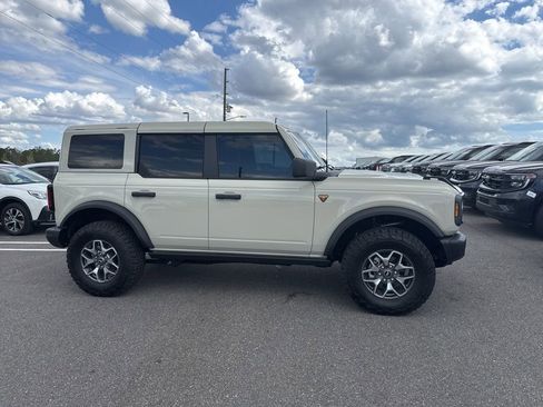 Used 2025 Ford Bronco Badlands AWD/4WD image 1