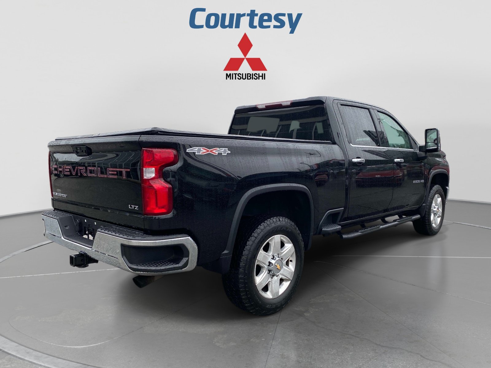 Used 2022 Chevrolet Silverado 2500 LTZ w/ Snow Plow Prep/Camper Package AWD/4WD image 8