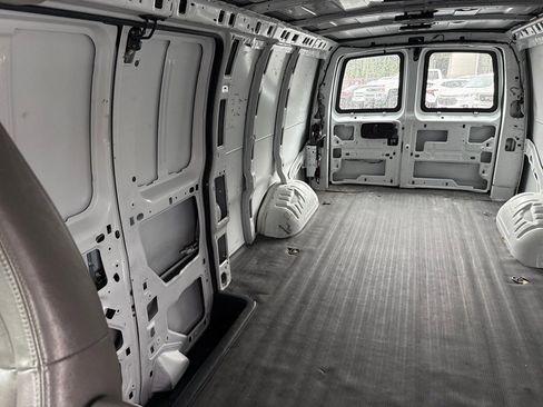 Used 2022 Chevrolet Express 2500 Extended w/ Driver Convenience Package image 26