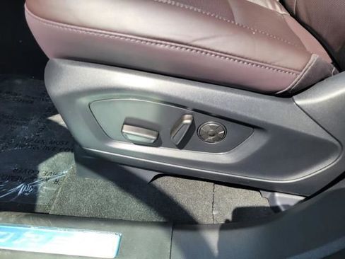 New 2025 Ford Explorer Platinum w/ LUX Leather Package image 22