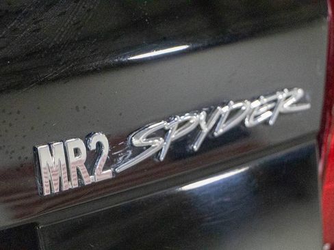 Used 2000 Toyota MR2 RWD image 34