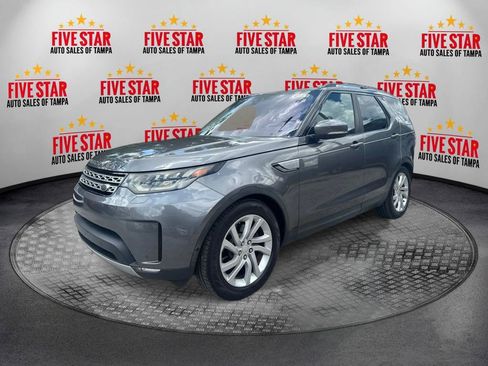 Used 2017 Land Rover Discovery HSE AWD/4WD image 3