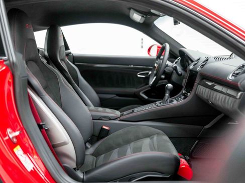 Used 2024 Porsche 718 Cayman GTS RWD image 53