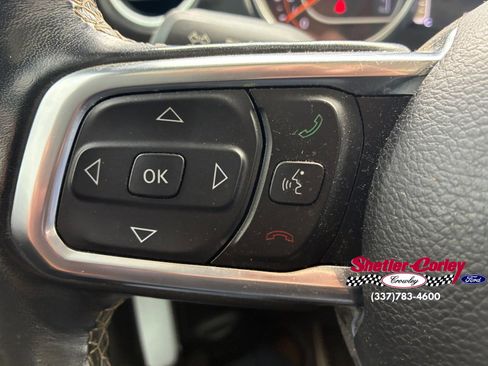 Used 2020 Jeep Gladiator Overland AWD/4WD image 17
