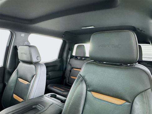 Used 2019 GMC Sierra 1500 AT4 w/ Off Road Performance Package image 19