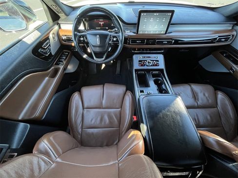 Certified 2023 Lincoln Aviator Reserve w/ Equipment Group 201A image 19