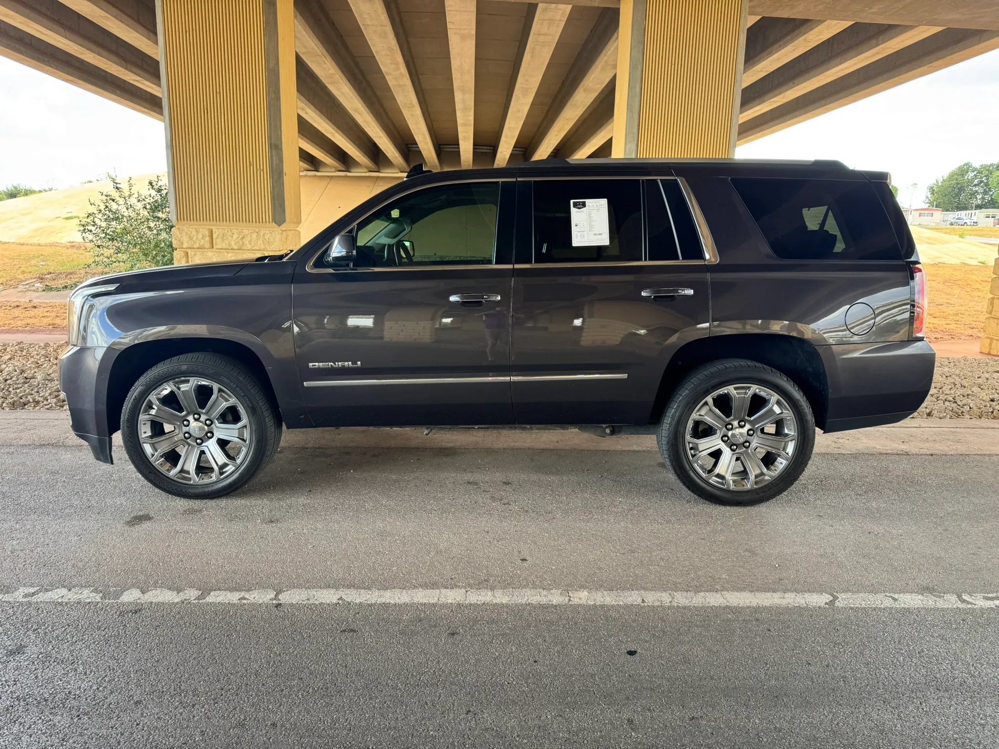 Used 2016 GMC Yukon Denali w/ Open Road Package AWD/4WD image 6