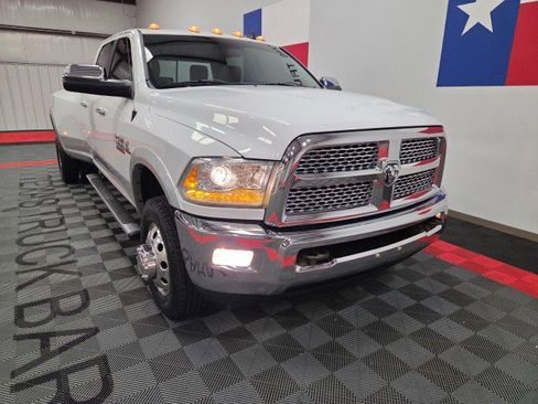 Used 2015 RAM 3500 Laramie image 23