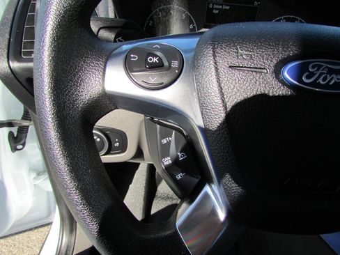 Used 2022 Ford Transit Connect XL FWD image 18
