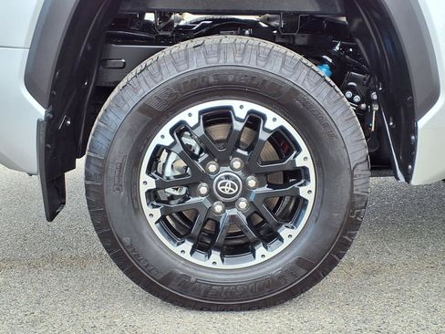 Used 2025 Toyota Tundra SR5 w/ TRD Off-Road Package AWD/4WD image 7
