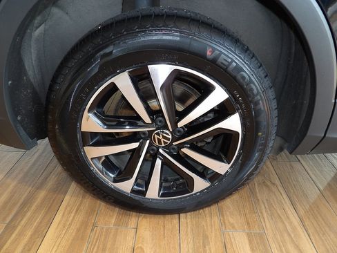 Used 2022 Volkswagen Tiguan S w/ IQ.Drive Package AWD/4WD image 5