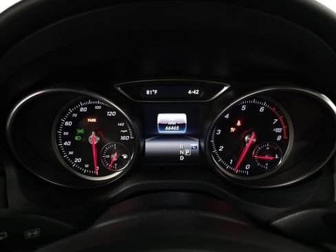 Used 2018 Mercedes-Benz GLA 250 4MATIC image 18