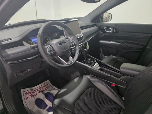 New 2026 Jeep Compass Latitude AWD/4WD image 15