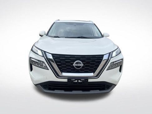 Used 2023 Nissan Rogue SV w/ SV Premium Package AWD/4WD image 2