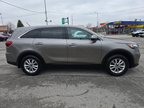 Used 2019 Kia Sorento L image 6
