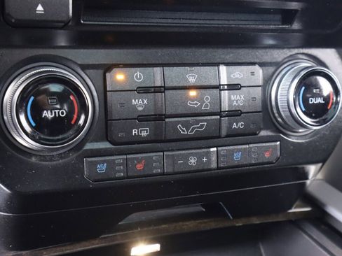 Used 2016 Ford F150 Platinum w/ Technology Package AWD/4WD image 25
