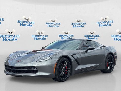 Used 2016 Chevrolet Corvette Stingray Coupe w/ Carbon Flash Badge Package RWD image 2