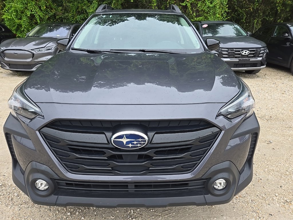 Used 2025 Subaru Outback Onyx Edition AWD/4WD image 2