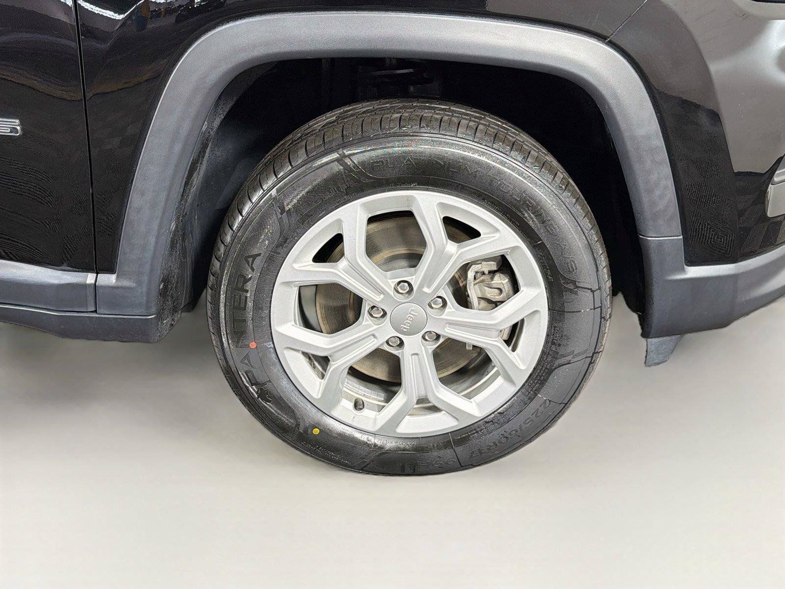 Used 2024 Jeep Compass Latitude AWD/4WD image 35
