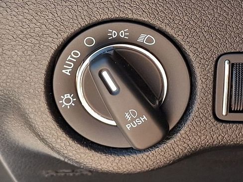 Used 2023 Chrysler 300 Touring L w/ Popular Equipment Group image 23